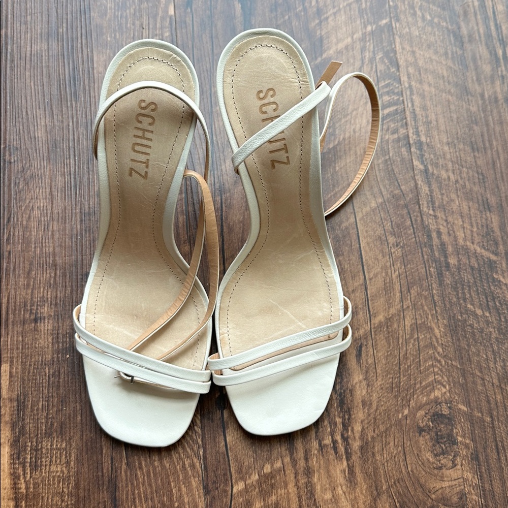 Schutz Close Sandal- 7B Leather Sole